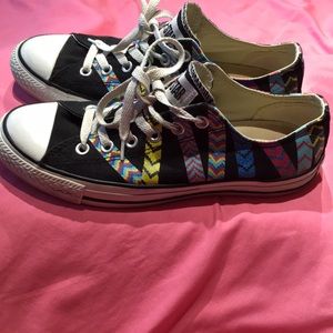 😎Converse tennis shoes